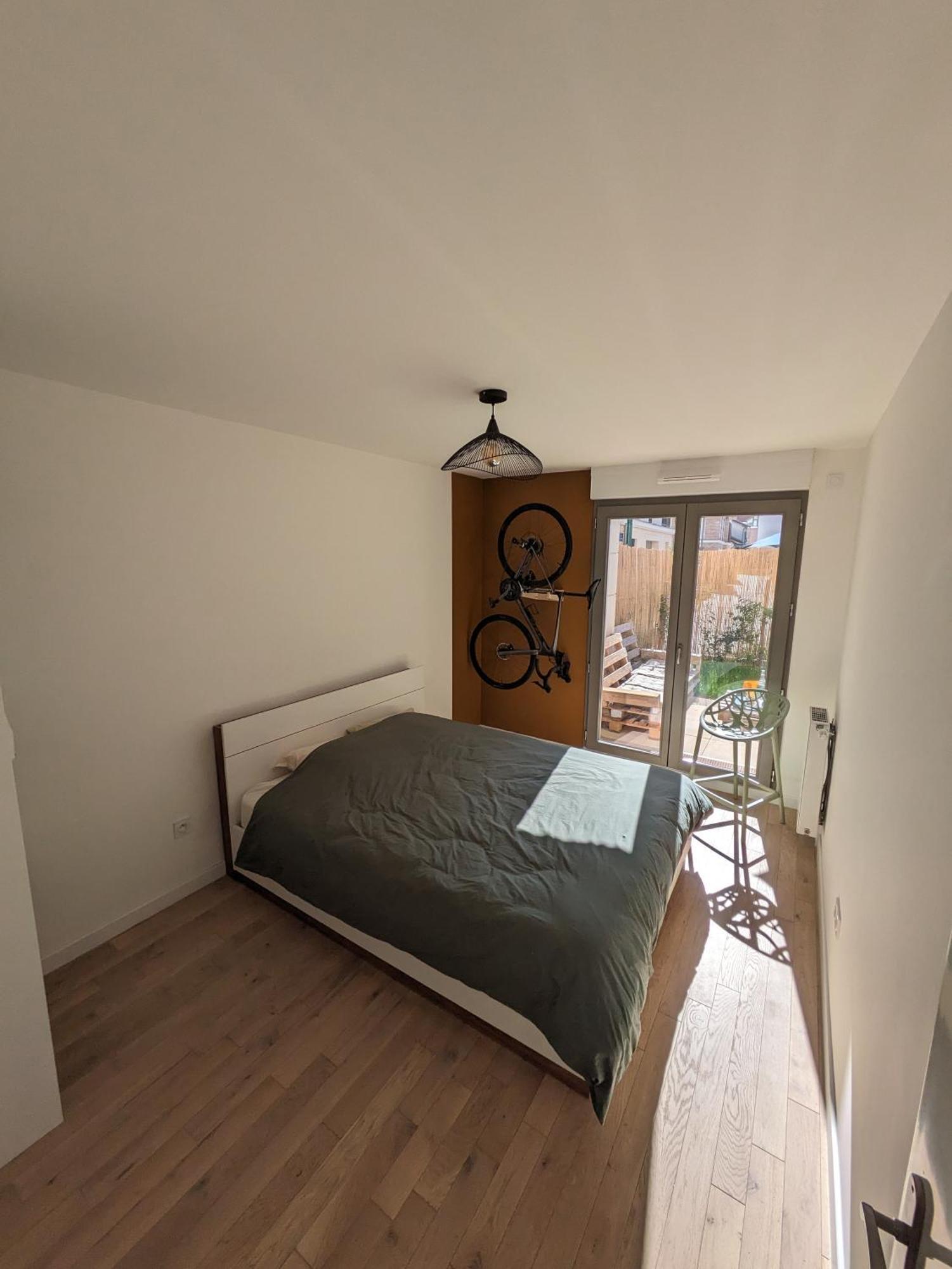 Appartement De Standing Avec Jardin Clamart Exteriör bild